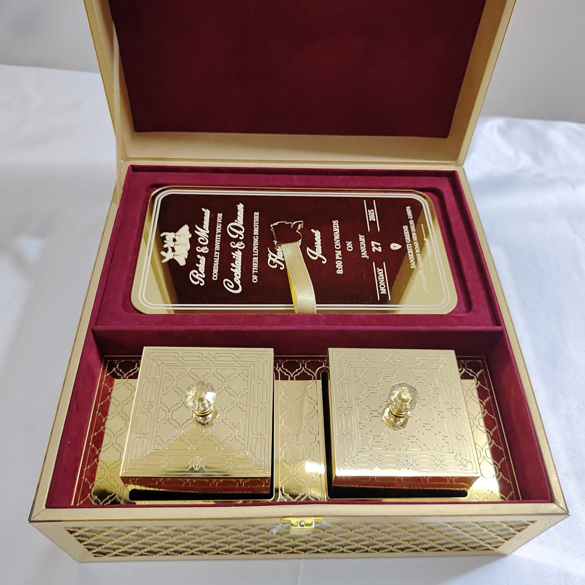 3D Laser Cutting Golden Acrylic Invitation Box