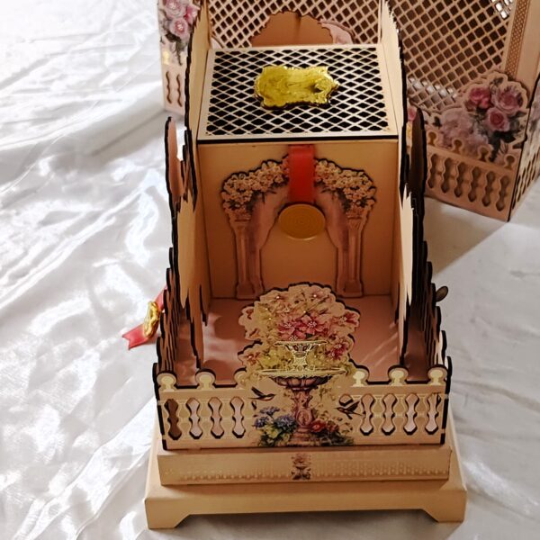 Luxury Royal Carriage Invitation Box of carriage front view